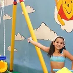 Astoria קמר