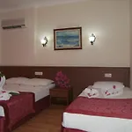 Astoria מלון 4*