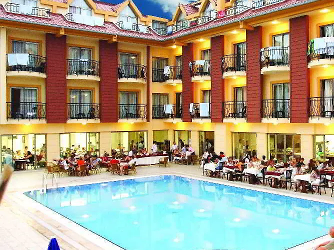 Astoria 4*